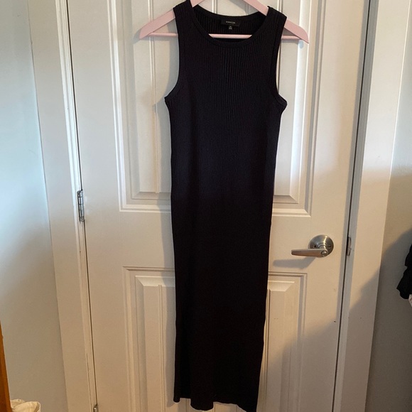 Aritzia Babaton sleeveless rib knit dress